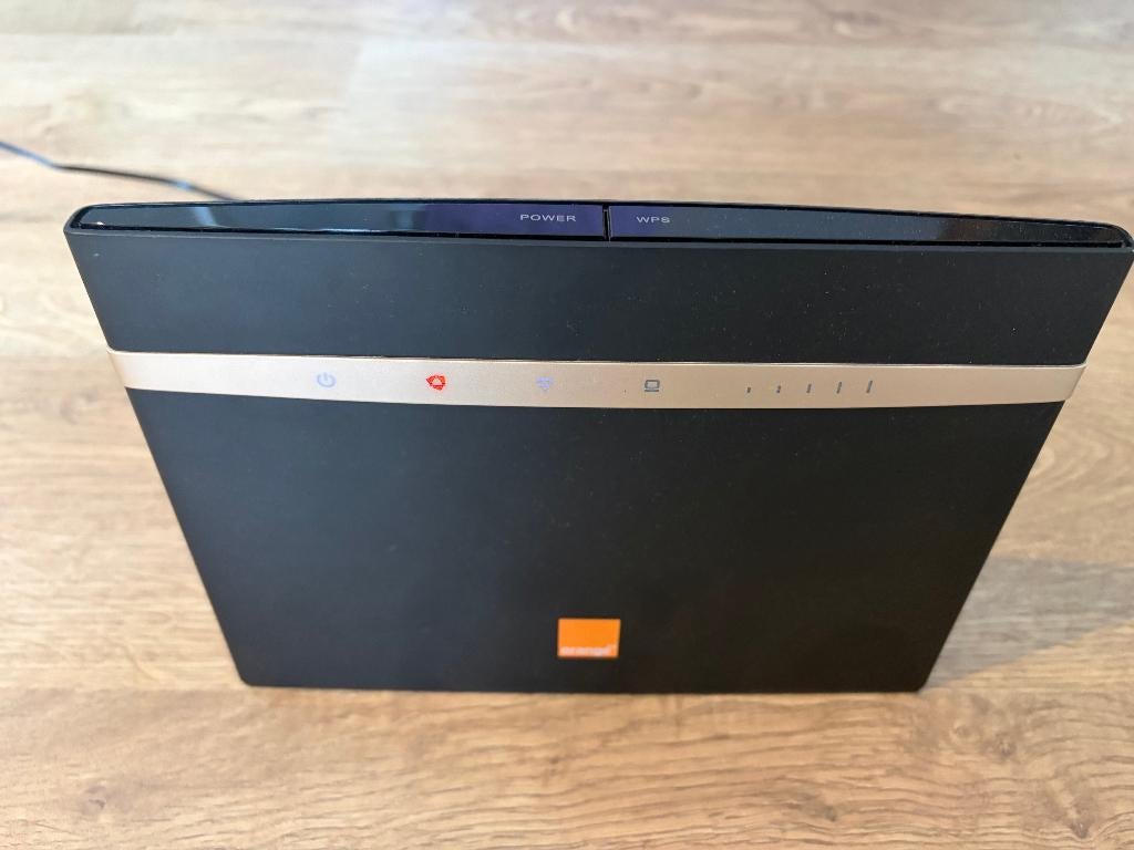 Routeur Wi-Fi Huawei B525s, Enlèvement, Comme neuf, Routeur avec modem, HUAWEI