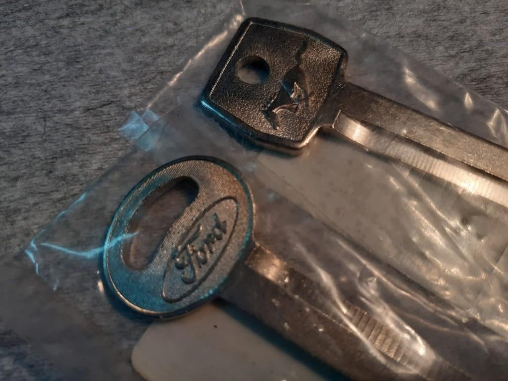 Jeu de clés Ford Mustang 67-73, clés vierges., Enlèvement ou Envoi, Neuf, Ford
