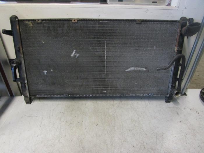 Radiateur van een Volkswagen Transporter (Transporter 90-), Gebruikt, -, Volkswagen, -