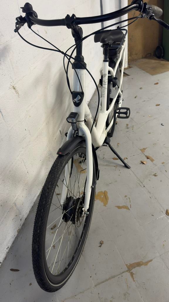 Electrische fiets stella splinternieuwe batterij, Fietsen en Brommers, Ophalen, Zo goed als nieuw