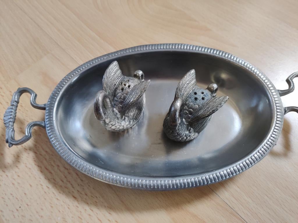 Tinnen schaaltje met tinnen peper en zoutvat, Antiek en Kunst, Ophalen