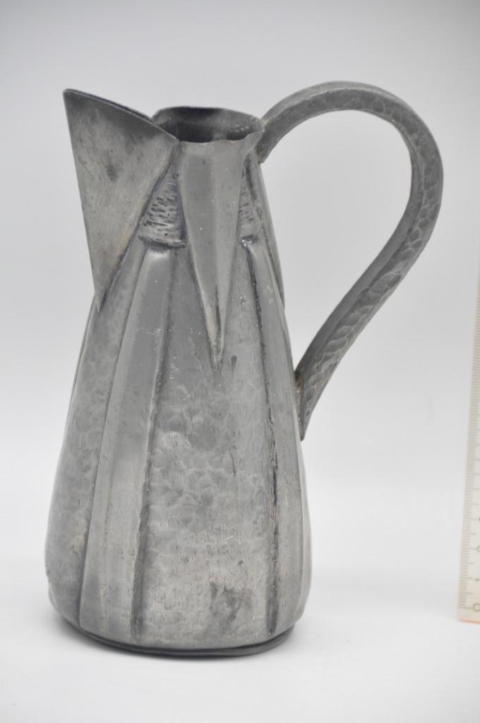 Art Deco - kruikje - handgeslagen - F. Medoc, Antiek en Kunst, Ophalen of Verzenden