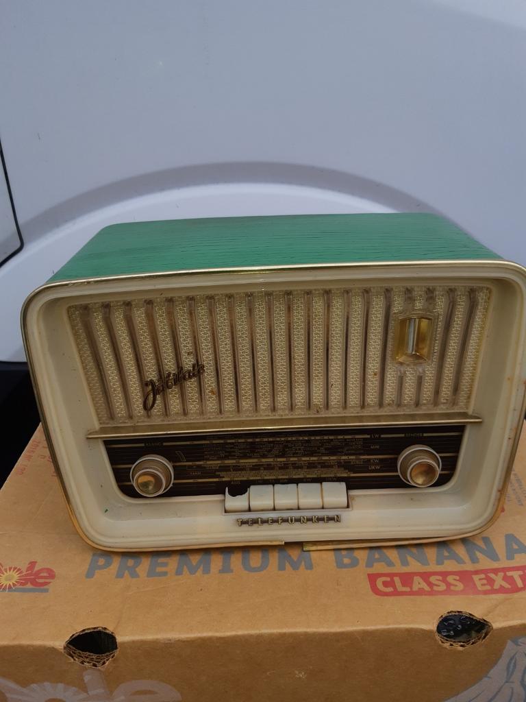 Vintage telefunken radio, Antiquités & Art, Enlèvement
