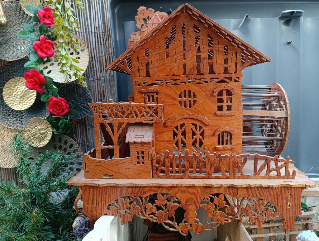 Prachtige houten uitgesneden decoratie/vogelkooi te koop., Antiek en Kunst, Ophalen