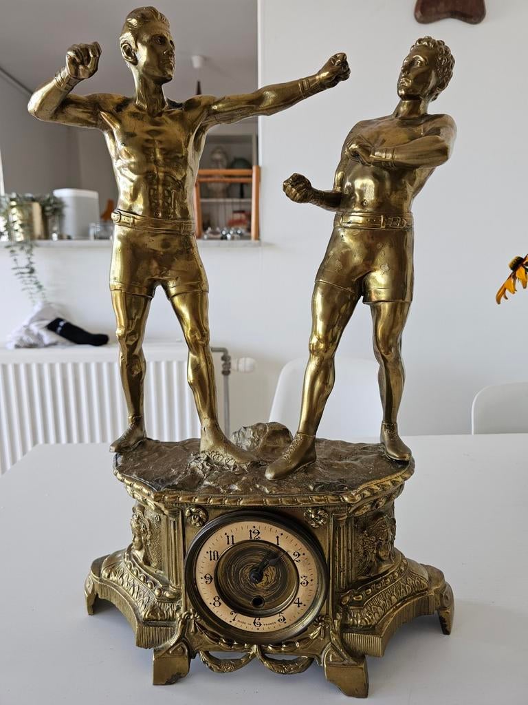 2 boxing men Antique zamac statue sculpture skulptur signed, Antiquités & Art, Enlèvement ou Envoi