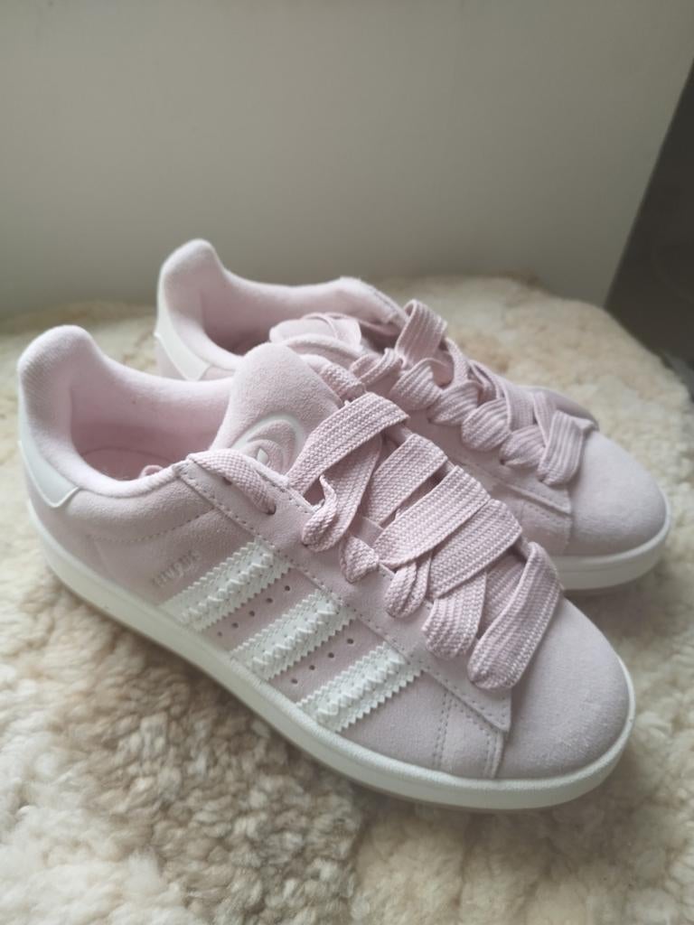 Baskets Adidas neuve P38, Neuf, Adidas, Rose, Sneakers et Baskets