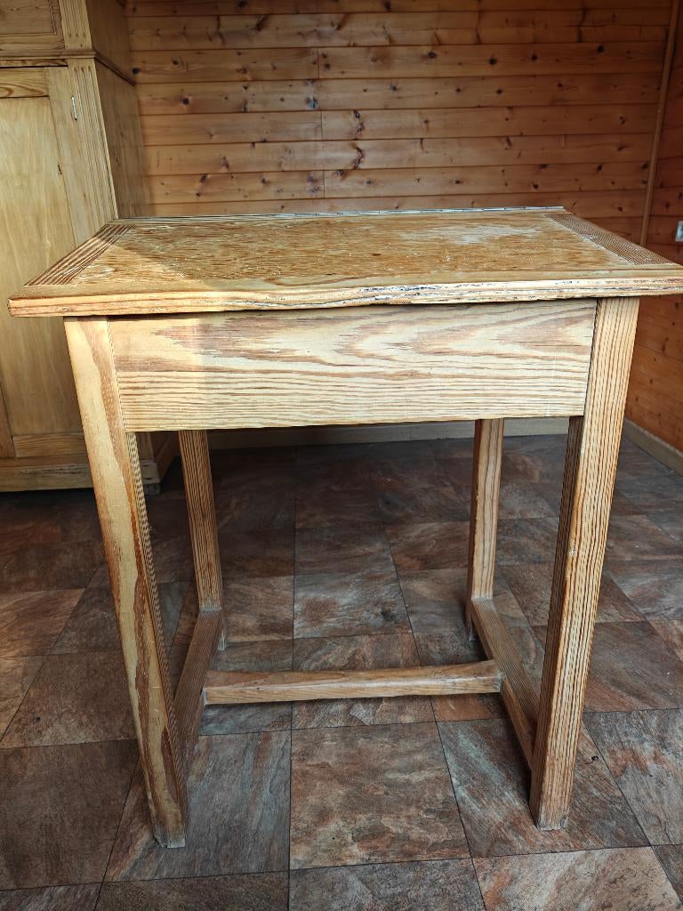 Grenen schrijftafel, Enlèvement