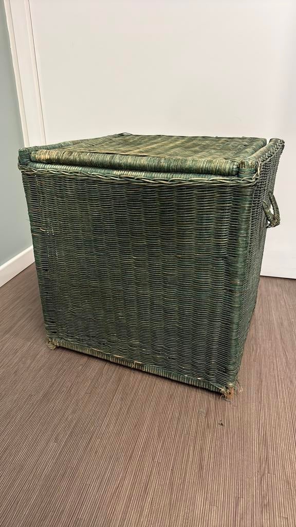 Grote rieten wasmand, Ophalen, Gebruikt, Mand, Riet