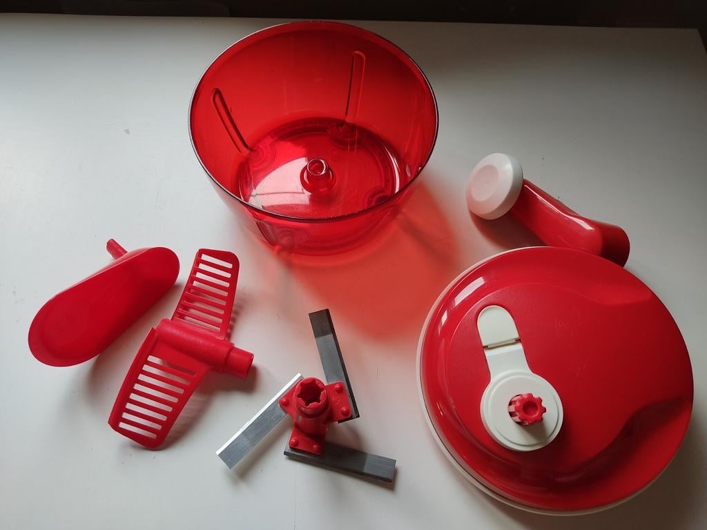 Hakmolen, mixer, klopper large Tupperware, Huis en Inrichting, Keuken | Tupperware, Ophalen, Gebruikt, Rood