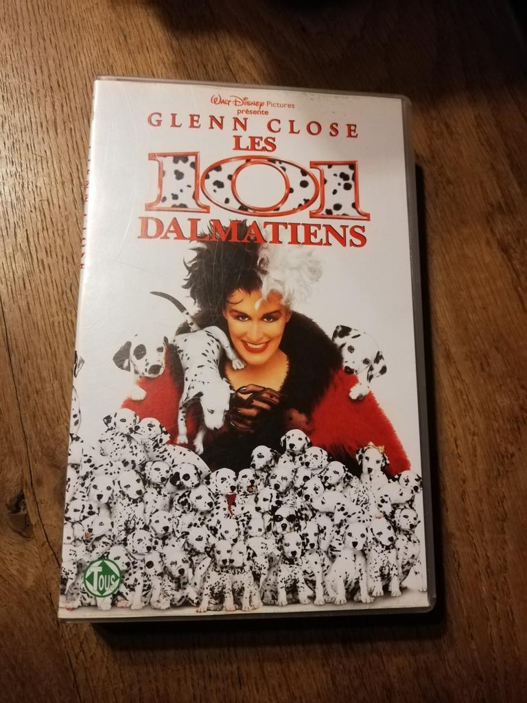 VHS "Les 101 dalmatiens" avec Glenn Close, CD & DVD, Tous les âges, Enlèvement ou Envoi, Comme neuf, Comédie