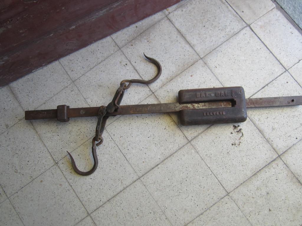 LOT DE BALANCES ANCIENNES, Antiek en Kunst, Antiek | Gereedschap en Instrumenten, Ophalen