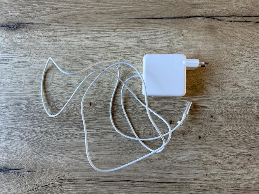 60Watt MagSafe Power Adapter A1344  (nieuw) voor Apple, Computers en Software, Ophalen of Verzenden, Zo goed als nieuw