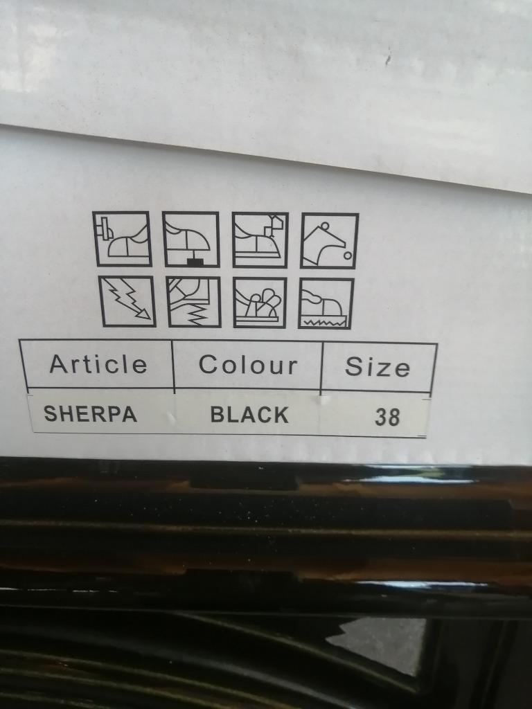 Chaussure de sécurité  neuve pointure 38, Enlèvement ou Envoi, Neuf