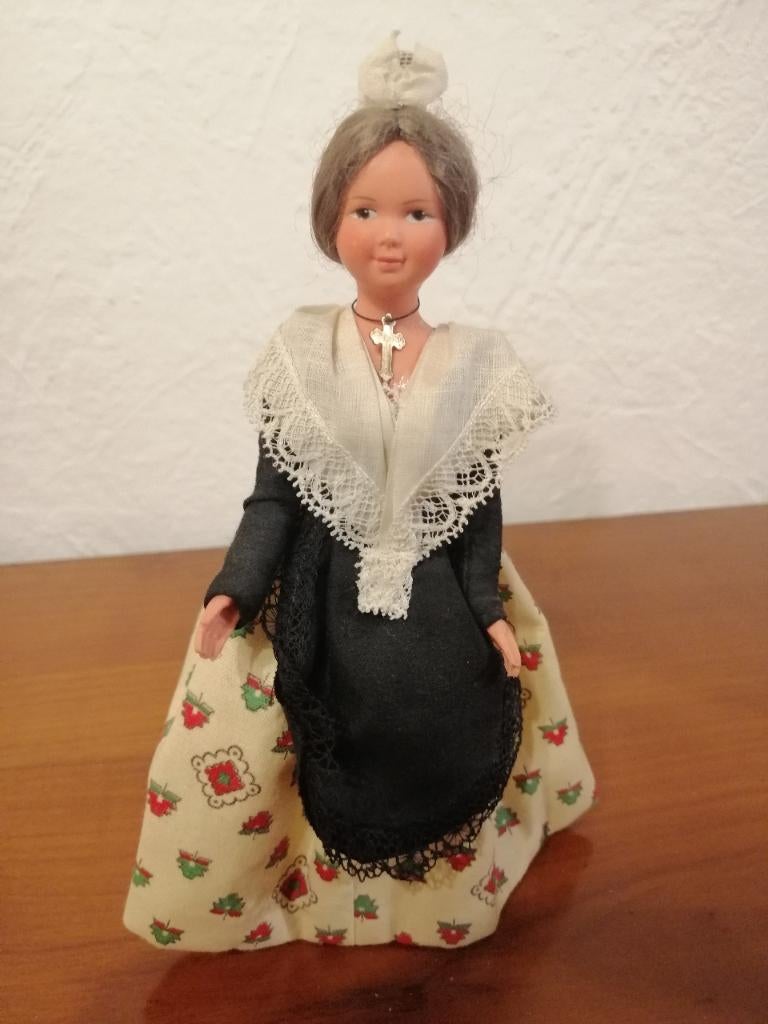 Poupée folklorique Provencale, Collections, Enlèvement, Comme neuf, Poupée