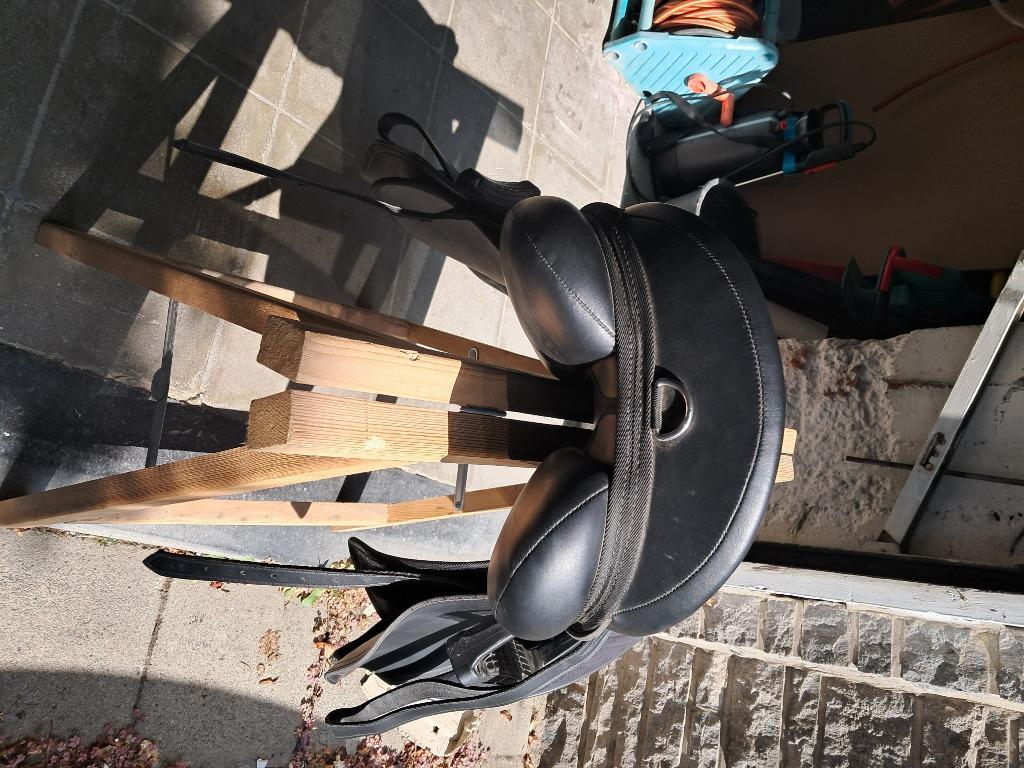 2 Selles Fouganza (mixte), Animaux & Accessoires, Enlèvement, Comme neuf, Autres espèces