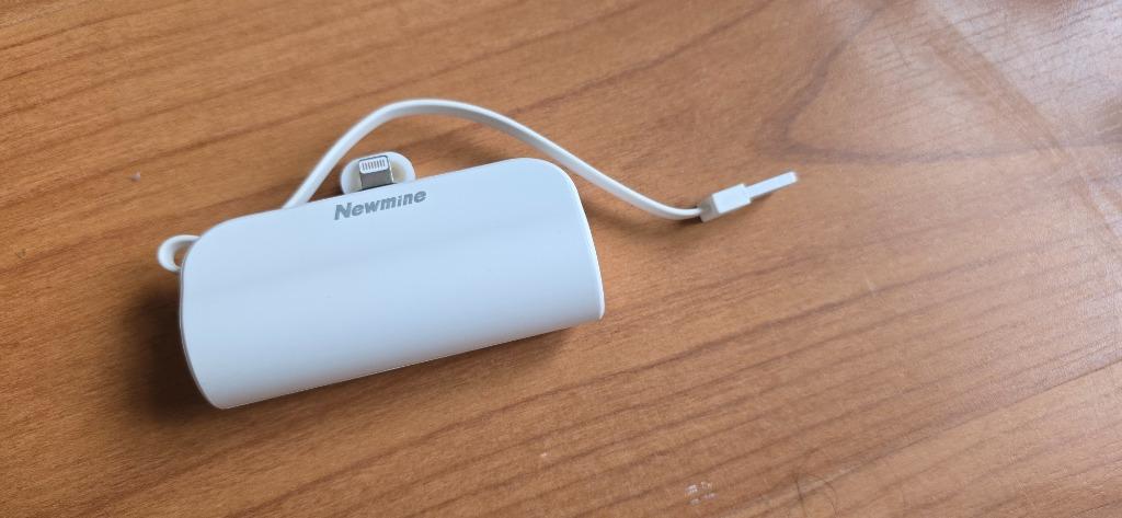 newmine power bank et 2 power bank, Enlèvement, Comme neuf
