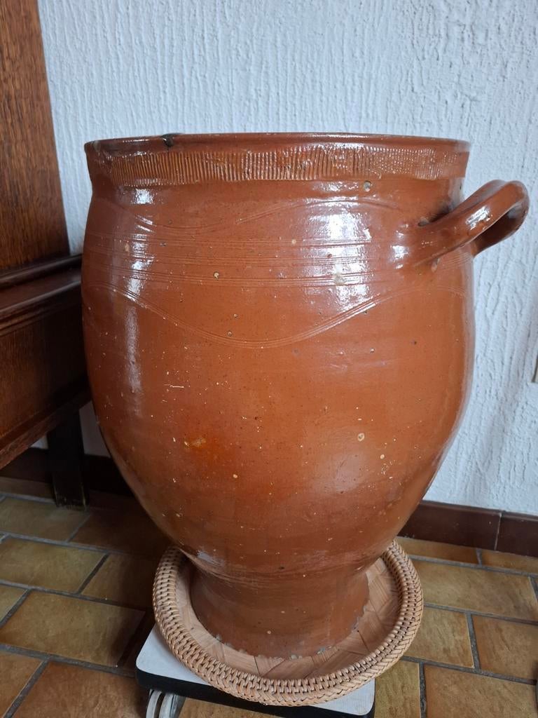 J'arrête de conservation terre cuite vernie