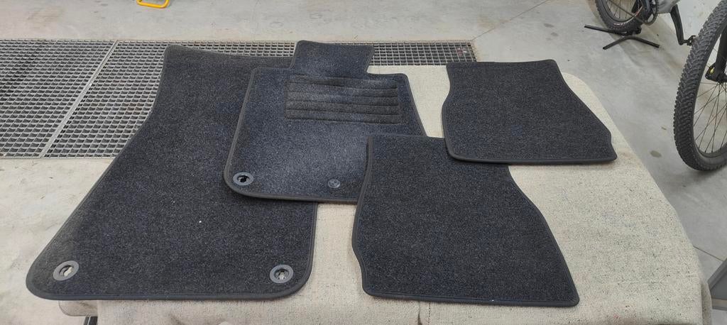 BMW E30 cabrio mattenset, Ophalen of Verzenden