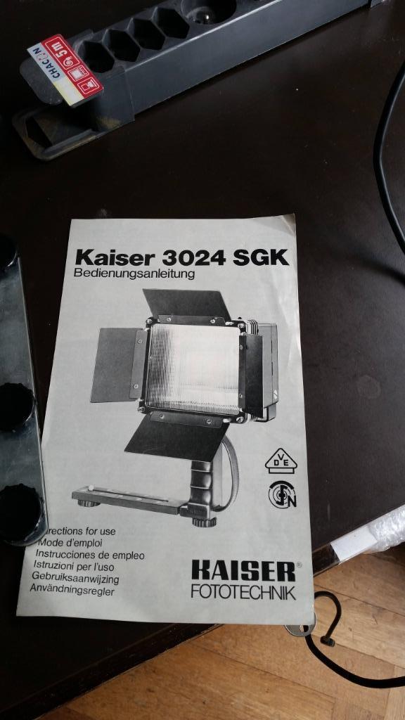 StudioLamp Kaiser 3024 SGK Reflektor 2x1000W + 2 lampes, TV, Hi-fi & Vidéo, Photo | Studio photo & Accessoires, Enlèvement, Comme neuf