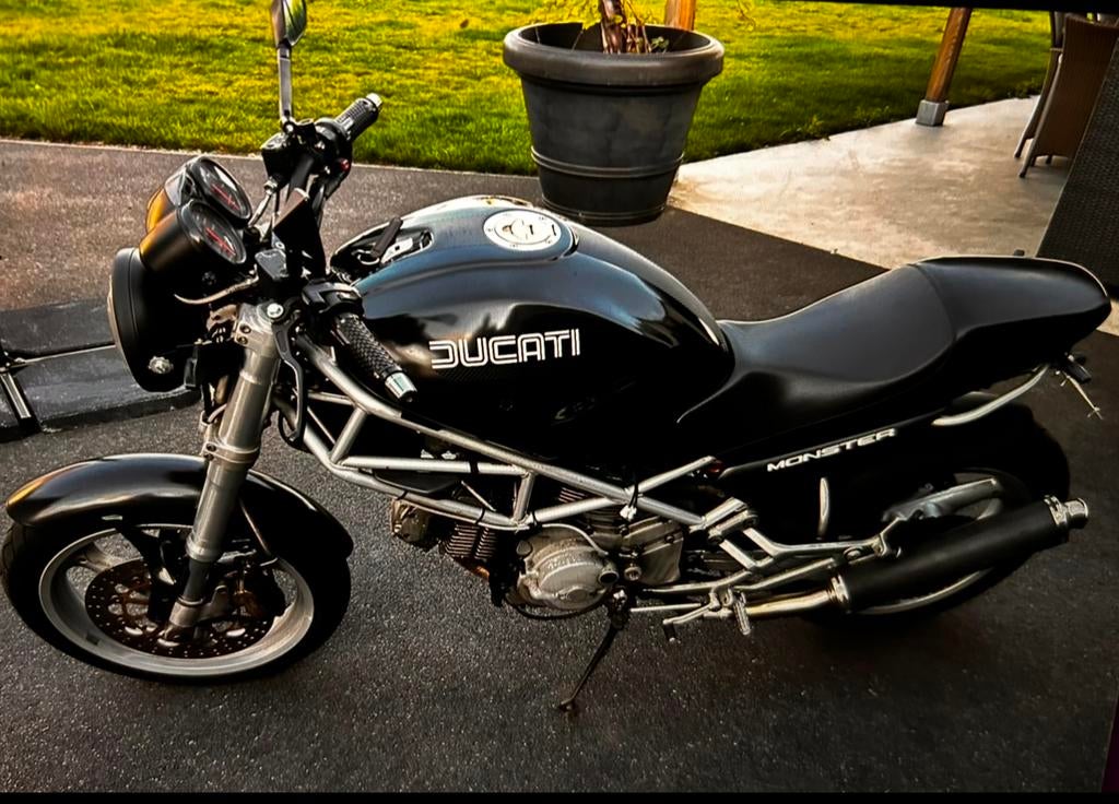 Ducatie Monster 2001 - 20500kM - nieuwe banden & Onderhoud ., Motoren, Particulier