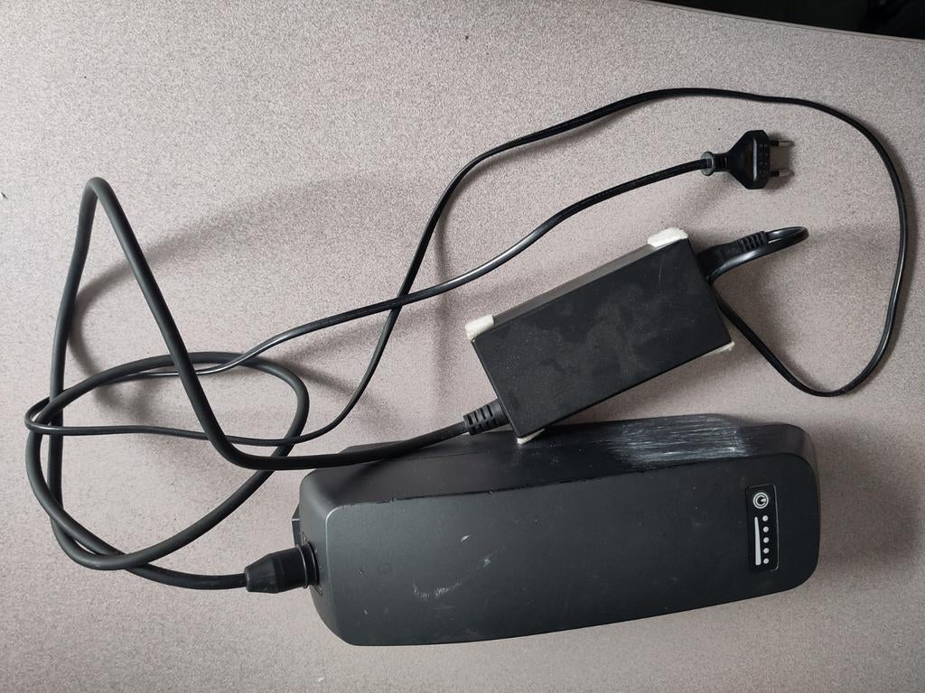 Batterie + chargeur pour vélo electrique Ebike Manufaktur 11, Enlèvement