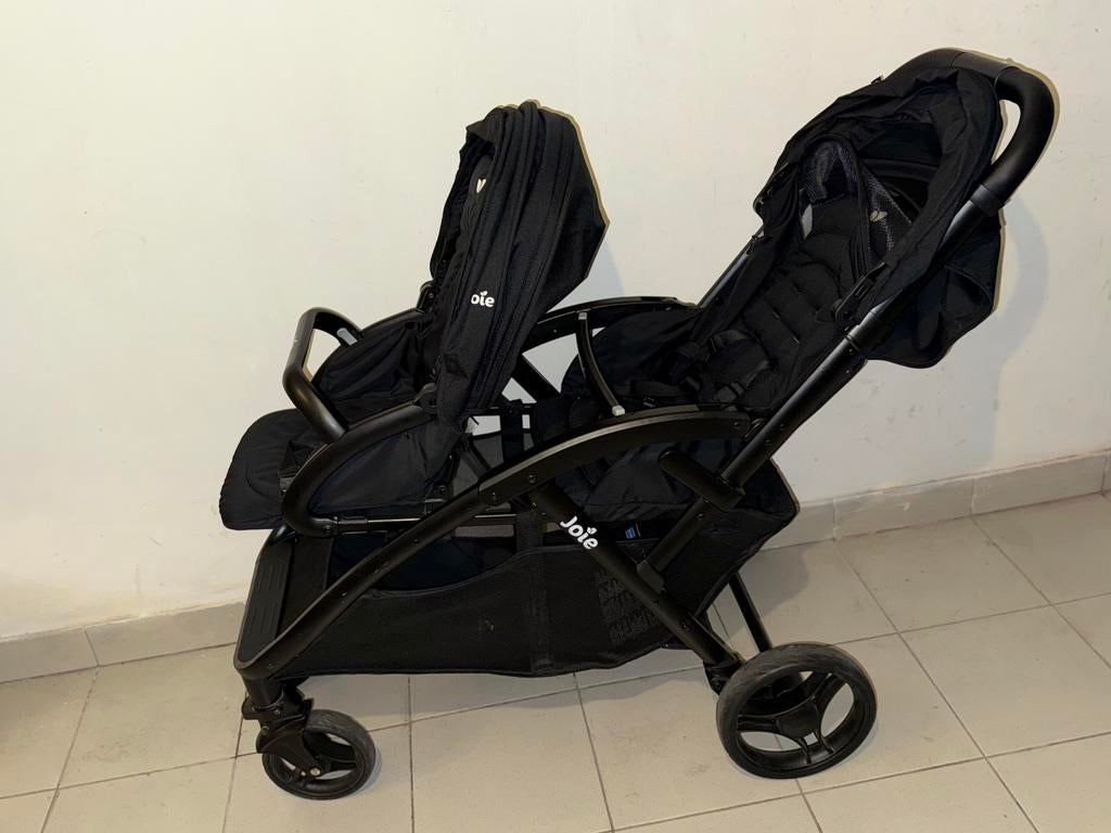 Poussette Double, Enlèvement, Comme neuf, Autres marques