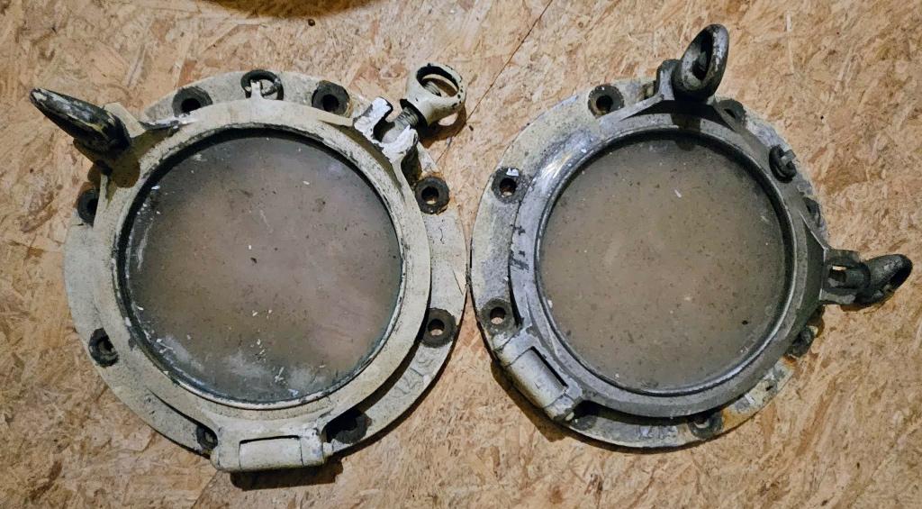 2 koperen patrijspoorten, Ophalen, Gebruikt, Gebruiksvoorwerp