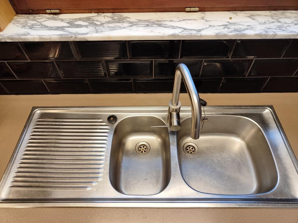 Afwasbak, lavabo voor in de keuken, Ophalen