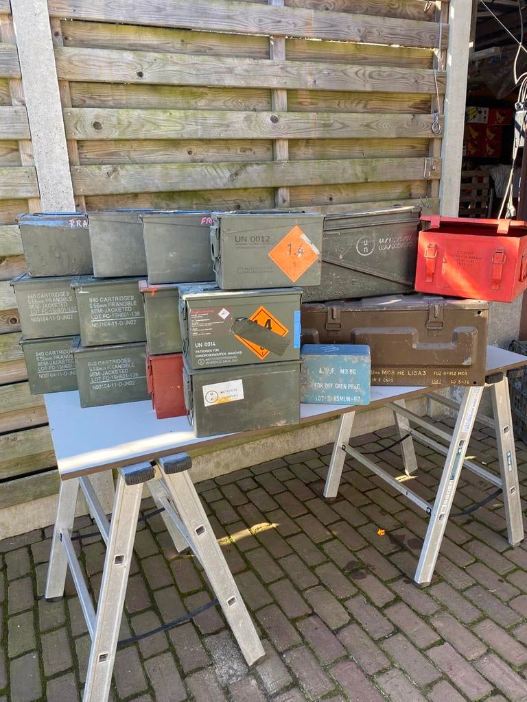 Legerkisten., Ophalen, Gebruikt