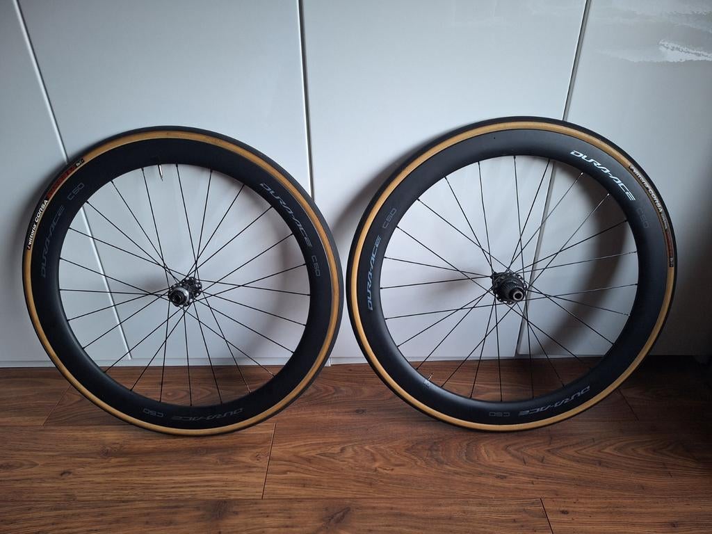 Shimano Dura Ace C50 wielset R9270 nieuwstaat

In nieuwstaat, Ophalen