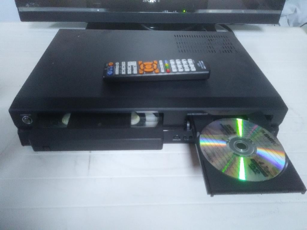 Enregistreur DVD/enregistreur VHS Medion MD81664 avec HDMI, TV, Hi-fi & Vidéo, Enlèvement ou Envoi, Comme neuf, Lecteur ou enregistreur VHS