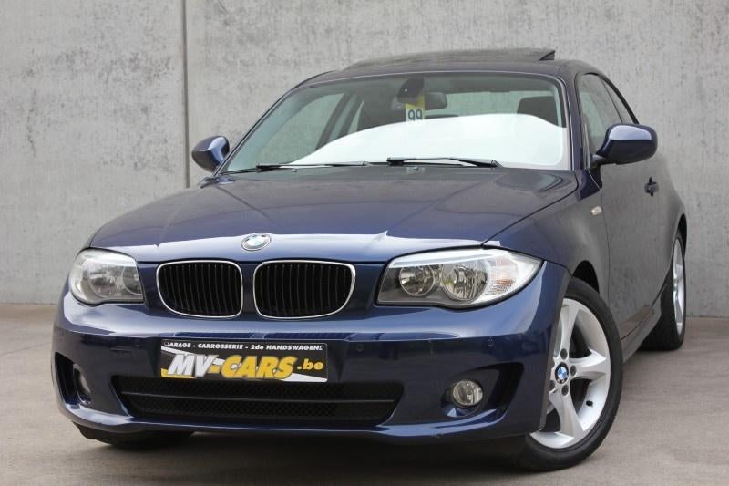 BMW 120i Coupé/Schuifdak/multistuur/pdc..., Auto's, BMW, 1995 cc, Zwart, 4 cilinders, Blauw