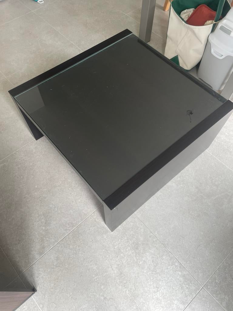 Donker Bruine Ikea Koffietafel met glas blad, Huis en Inrichting, Tafels | Salontafels, Ophalen, Gebruikt, 50 tot 100 cm, Glas