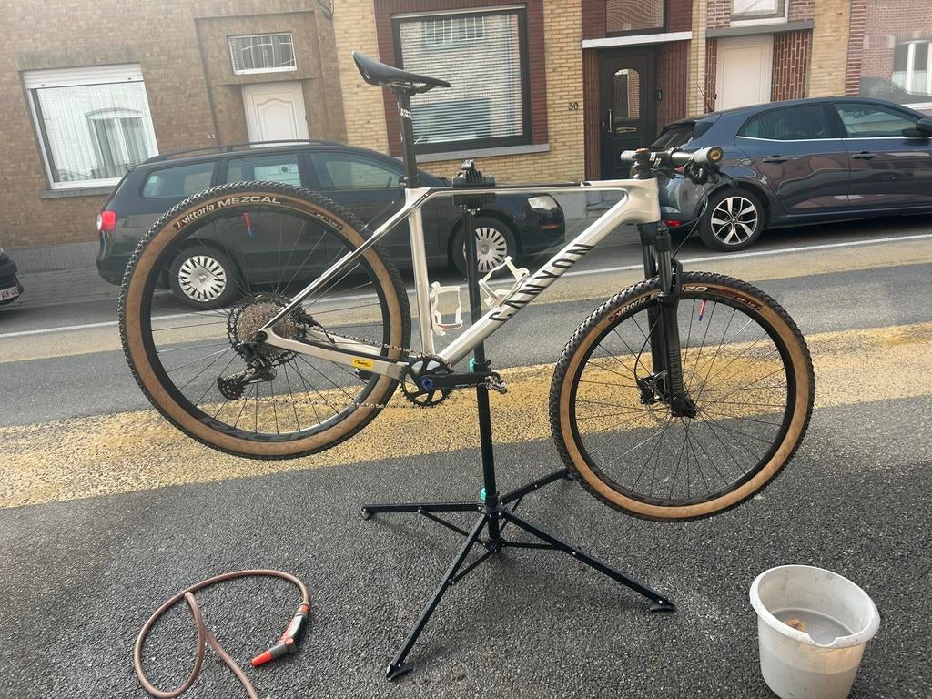 Canyon dépasse CF, Vélos & Vélomoteurs, Enlèvement, Comme neuf