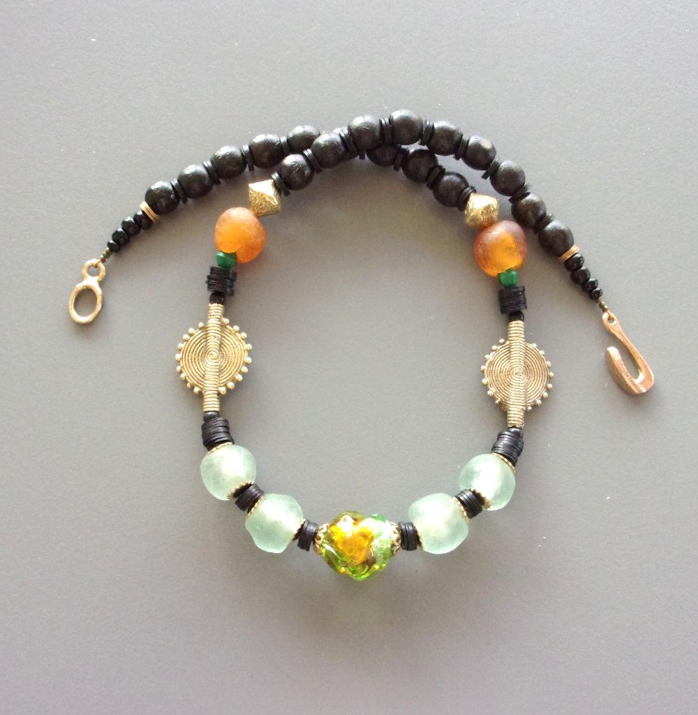 Ketting met Murano Venetiaans glas en Afrikaanse kralen, Ophalen of Verzenden, Nieuw, Groen, Overige materialen