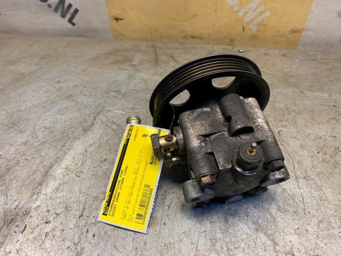 Stuurbekrachtiging Pomp van een Suzuki Grand Vitara, Gebruikt, -, -, Ophalen of Verzenden