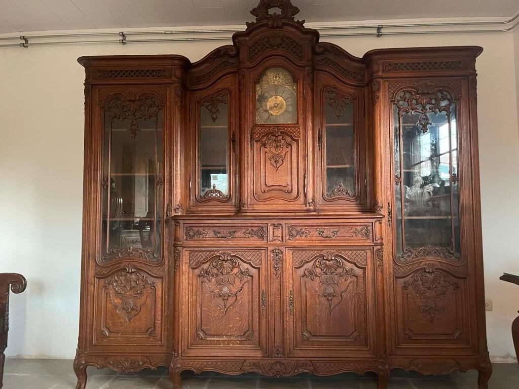 Luikse vitrine met mooi steekwerk., Antiek en Kunst, Ophalen