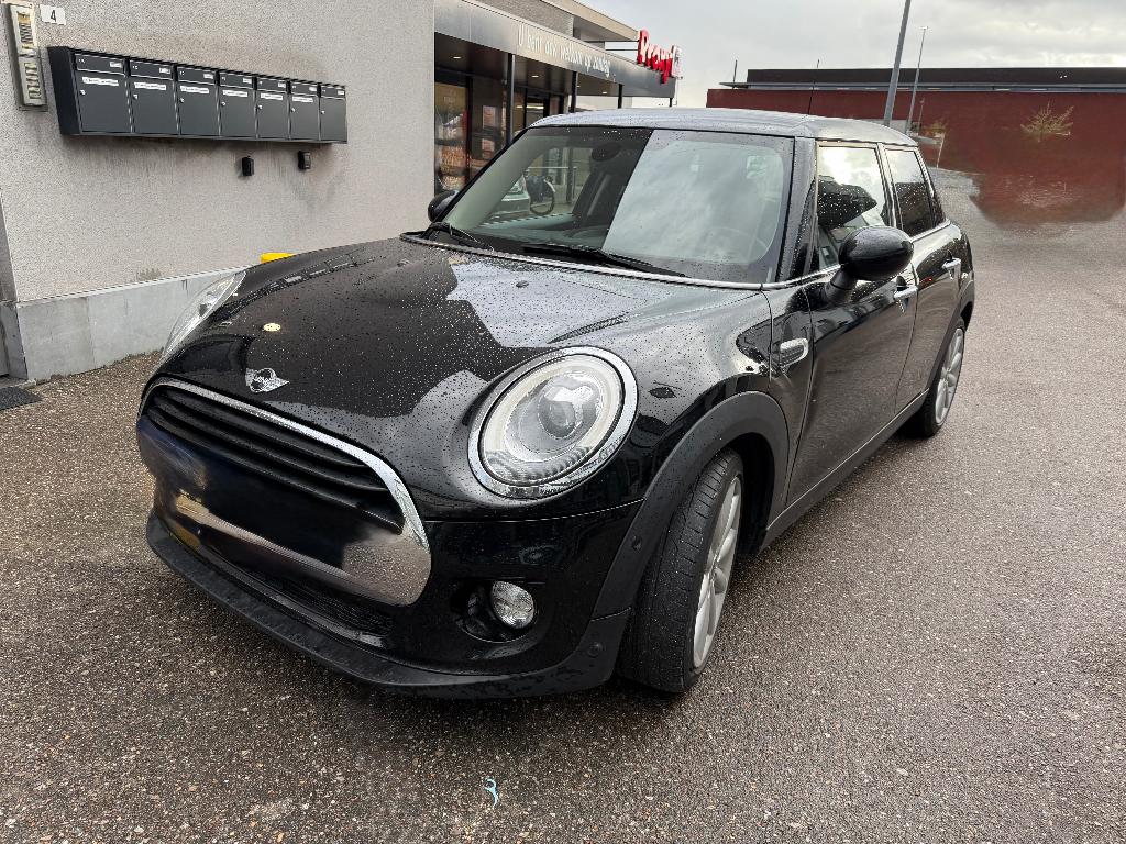 mini cooper 5 deur / benzine / navi, Auto's, Mini, 100 kW, Bluetooth, Zwart, 5 deurs