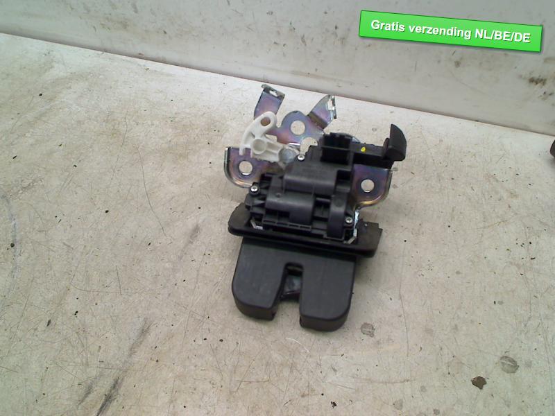 SERRURE COFFRE Seat Leon ST (5FF) (5E0827505A), Autos : Pièces & Accessoires, Dhr. R. de Gouw, Haillon arrière, Utilisé, De Bloemendaal 21 21
5221 EB  'S HERTOGENBOSCH, NL