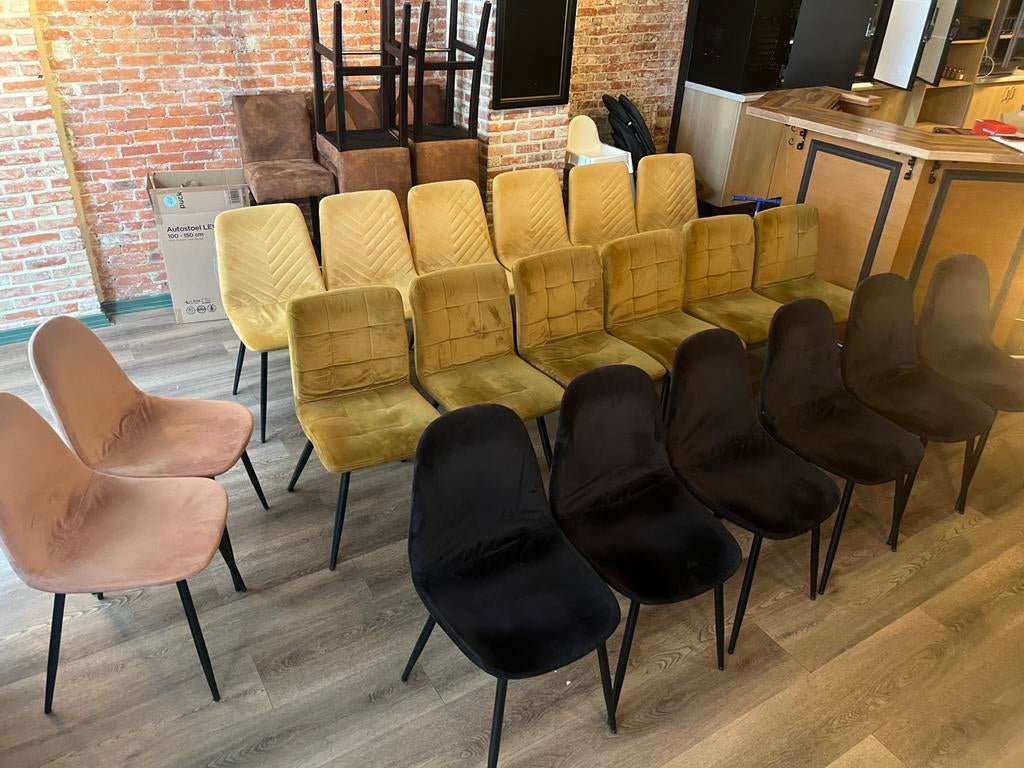 Tafels, stoelen en krukken, Zakelijke goederen, Horeca | Meubilair en Inrichting, Ophalen, Gebruikt, Meubilair