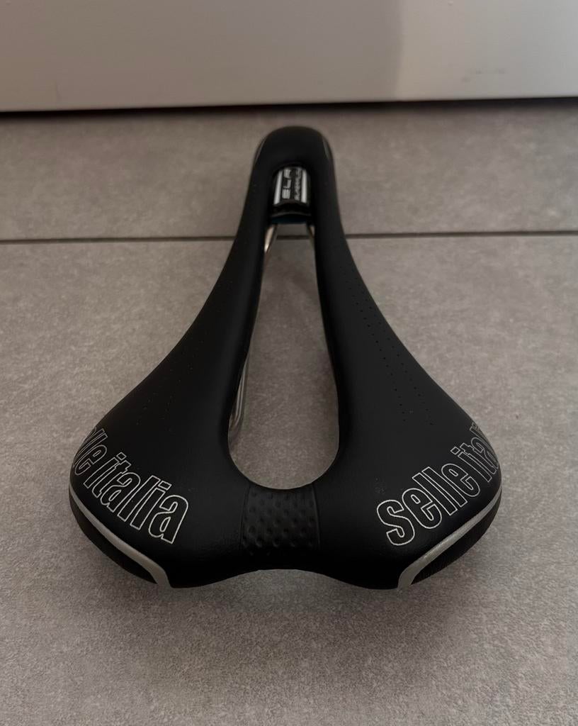 Racefiets zadel Selle Italia SLR, Fietsen en Brommers, Fietsonderdelen, Ophalen, Zo goed als nieuw, Racefiets, Zadel
