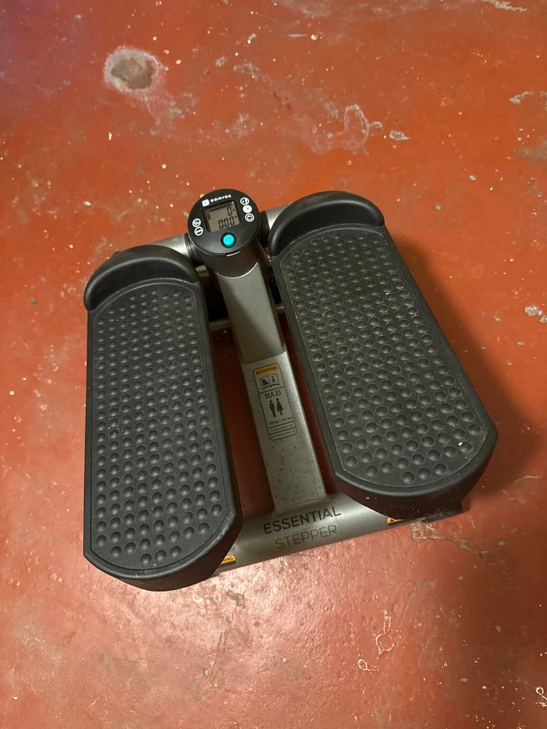 Stepper Domyos Essential – très peu utilisé, Sport en Fitness, Ophalen, Benen