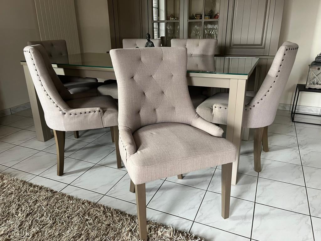 Set van 6 eetkamer stoelen, kleur: licht grijs, Huis en Inrichting, Stoelen, Ophalen, Klassiek , Charmant, Zo goed als nieuw, Vijf, Zes of meer stoelen