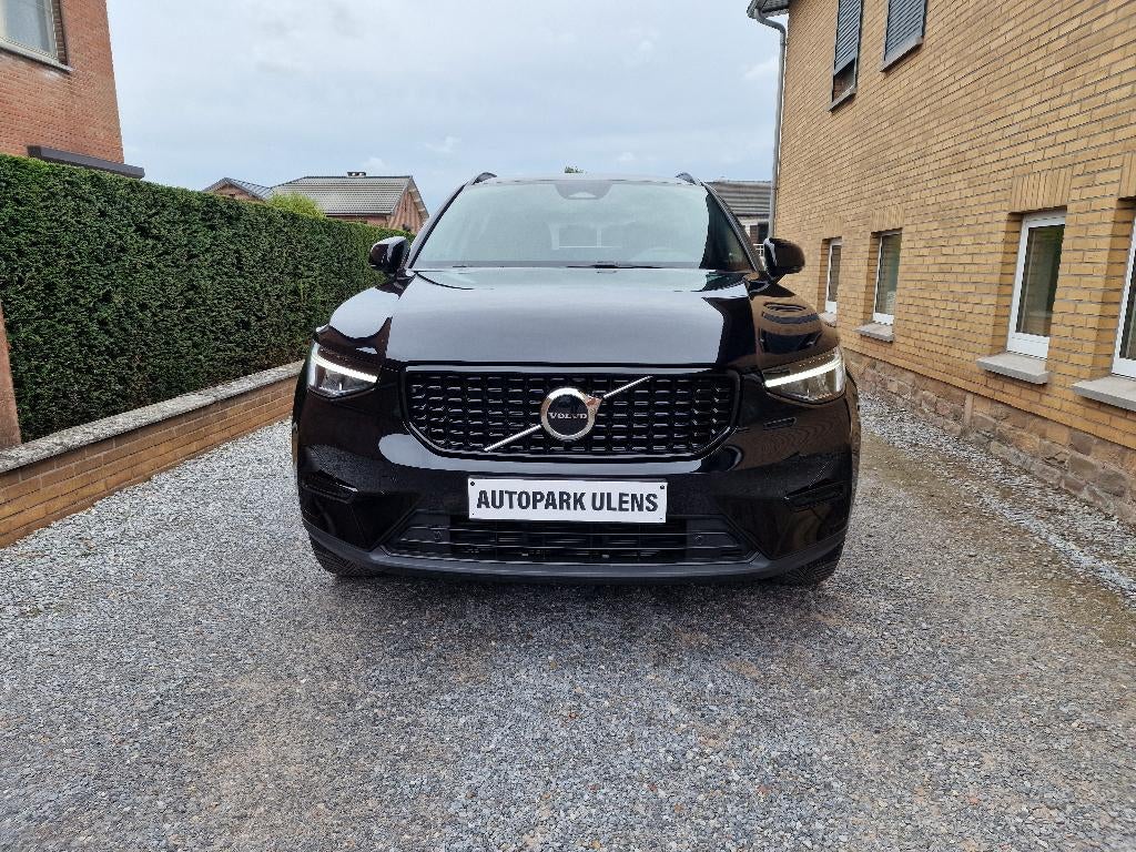 Volvo XC40 B3 Dark Plus Édition Limitée, Autos, Cuir et Alcantara, Euro 6, Entreprise, Noir