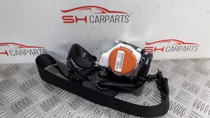 Veiligheidsgordel rechts-voor van een Mercedes A-Klasse, Auto-onderdelen, Interieur en Bekleding, Mercedes-Benz, Gebruikt, 3 maanden garantie