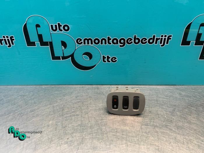 Schakelaar (diversen) van een Opel Vivaro (Vivaro 01-), Auto-onderdelen, Gebruikt, -, -, Opel