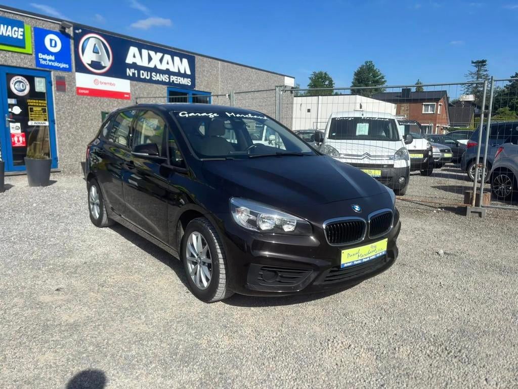 BMW 2 Serie (bj 2017), Auto's, BMW, Monovolume, Gebruikt, Bruin, 116 pk