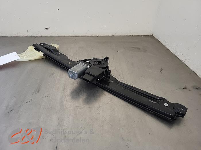 Ruitmechaniek 2Deurs links-voor van een Toyota Pro-Ace, Gebruikt, -, -, Ophalen of Verzenden