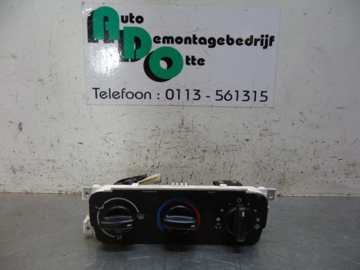 Panneau de commandes chauffage d'un Ford Transit (Transit 00, -, 3 mois de garantie, -, -