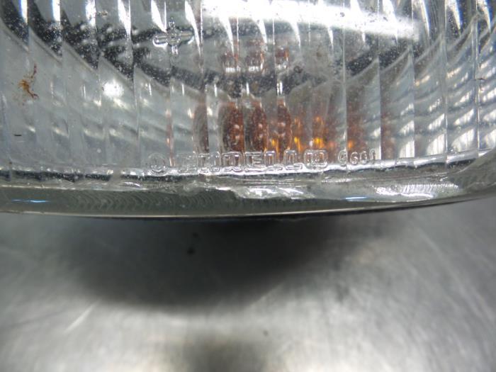 Phare gauche d'un Renault Twingo (Twingo 98-), Autos : Pièces & Accessoires, Renault, -, 3 mois de garantie, Utilisé